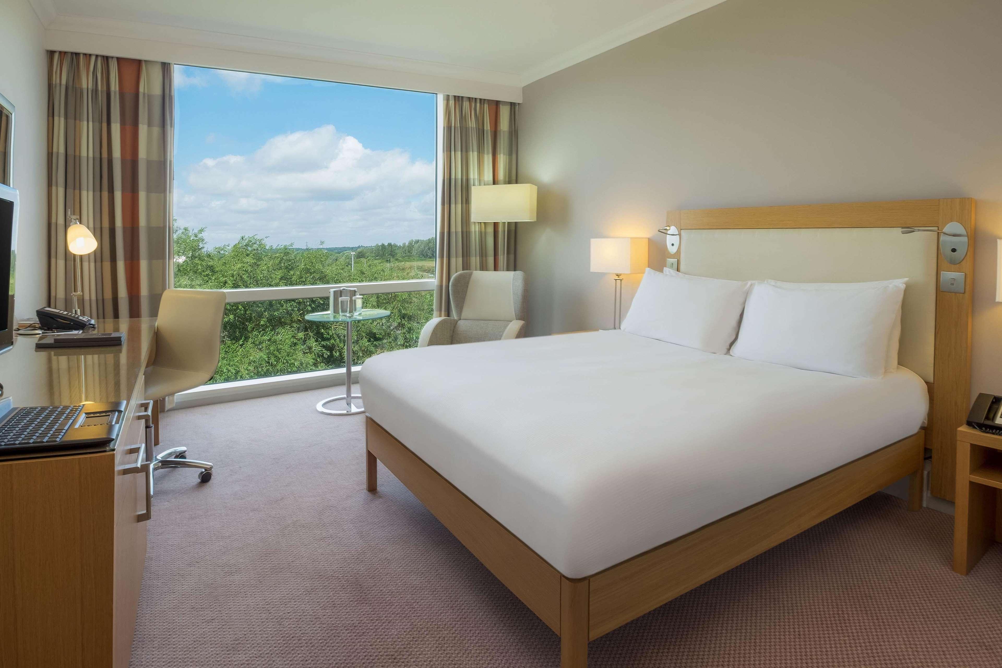 Hilton Reading Exterior foto