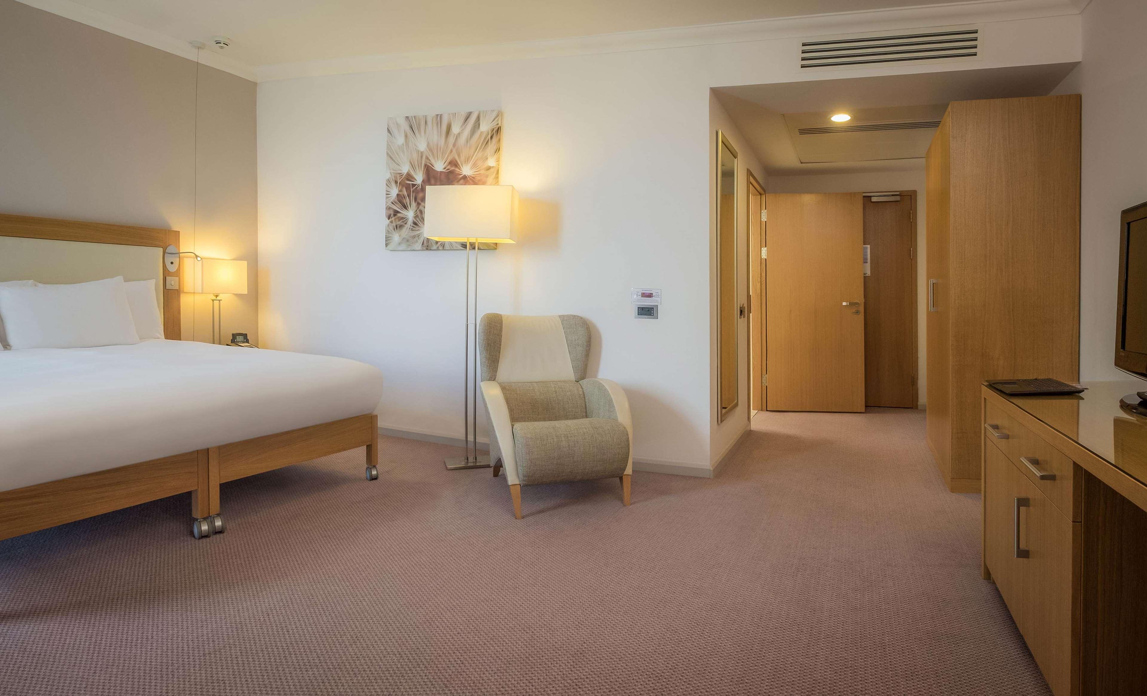 Hilton Reading Exterior foto