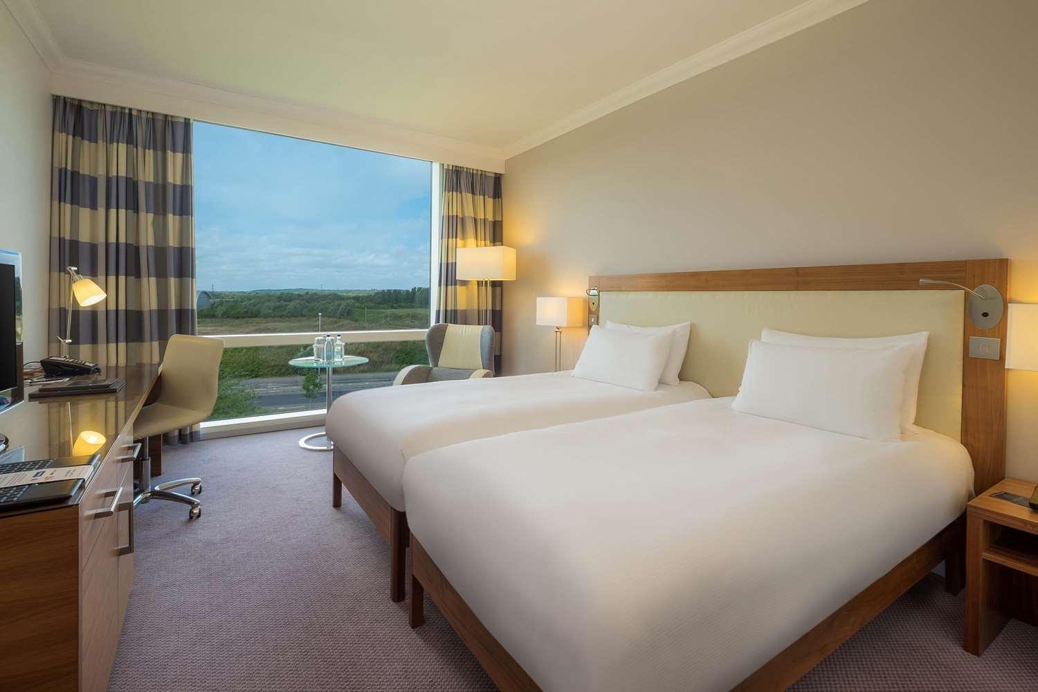 Hilton Reading Exterior foto