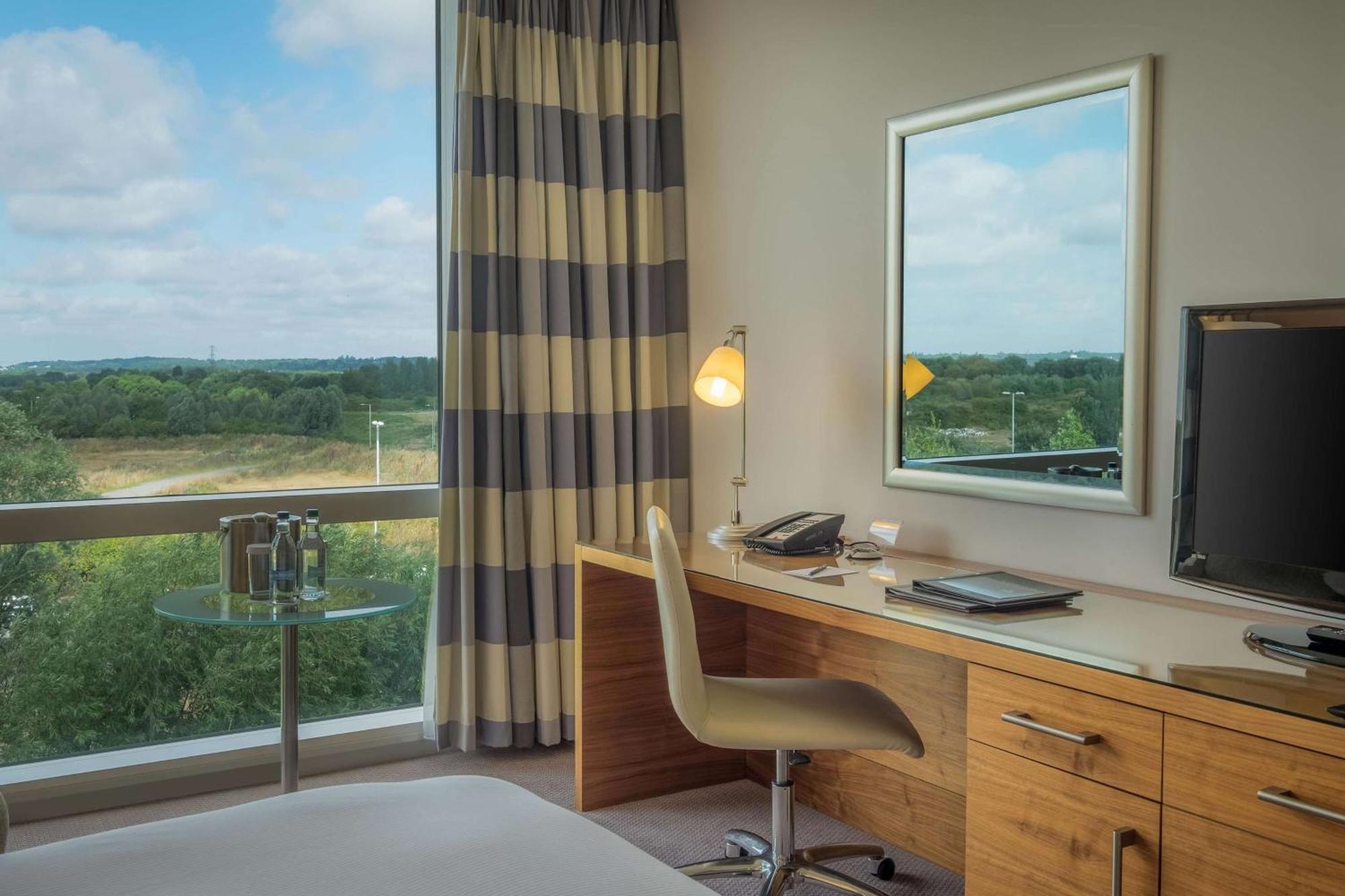 Hilton Reading Exterior foto