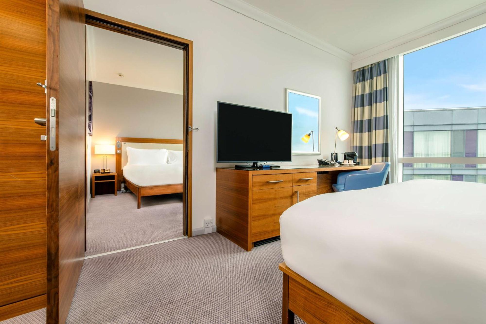 Hilton Reading Exterior foto