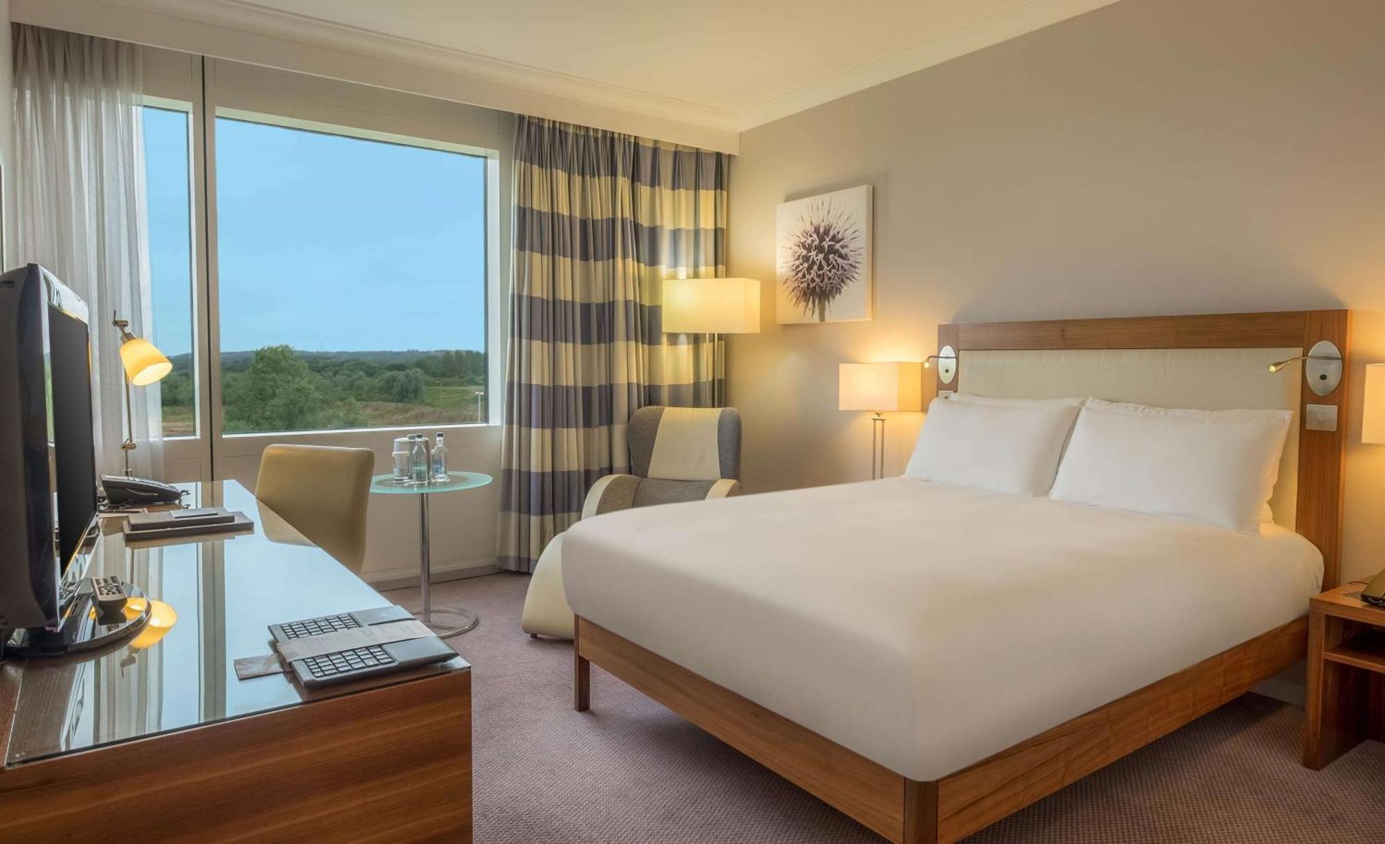 Hilton Reading Exterior foto