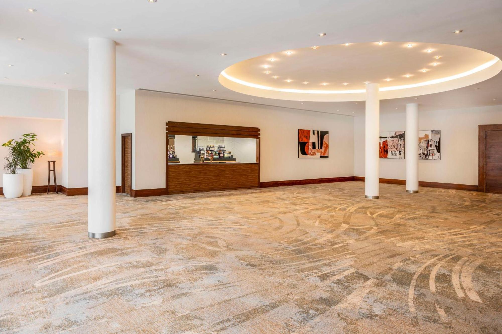 Hilton Reading Exterior foto
